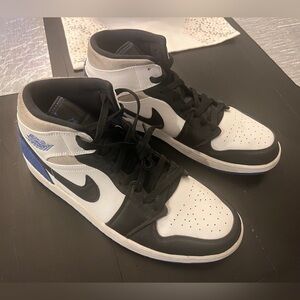 Jordan 1 Mid SE Shoes Men’s Size 12 White Black Heather Royal Blue 852542-102